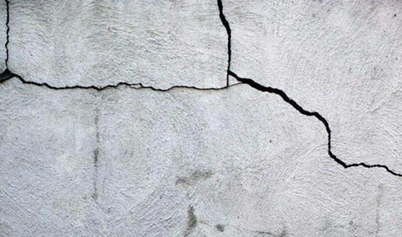 工業(yè)廠房混凝土結(jié)構(gòu)產(chǎn)生裂縫