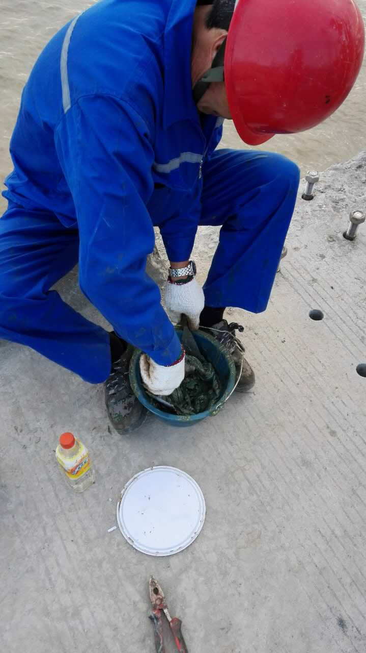 粘稠的植筋膠要怎么使用？