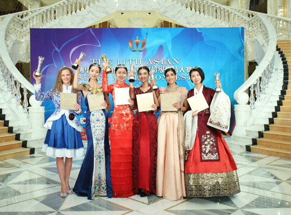 曼卡特背栓建設(shè)博華皇宮酒店