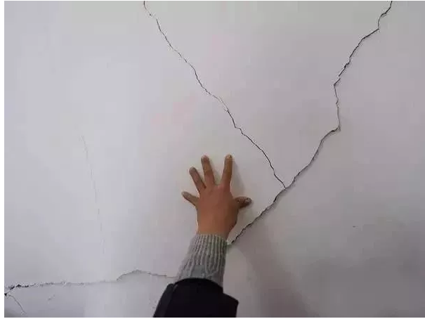 混凝土建筑結(jié)構(gòu)中常見的裂縫有哪些？黃金解決方案推薦