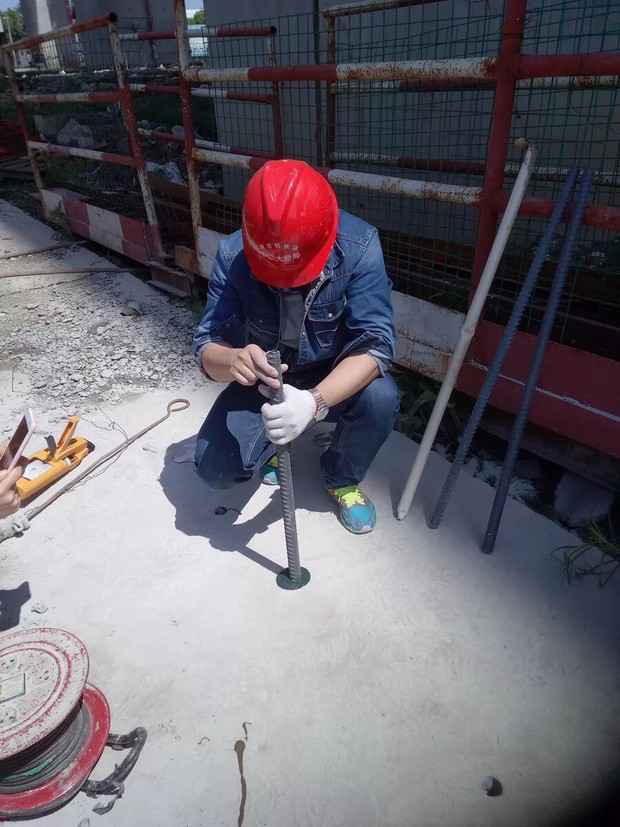 建筑加固中混凝土植筋膠加固和預(yù)埋鋼筋的對比