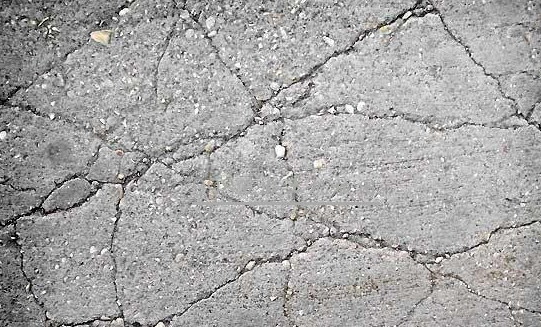 混凝土裂紋修復(fù)，找曼卡特專業(yè)加固！