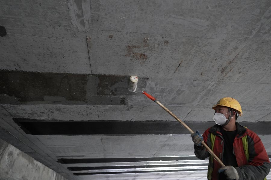 粘鋼加固與碳纖維布加固，兩大結(jié)構(gòu)加固技術(shù)的對(duì)比解析