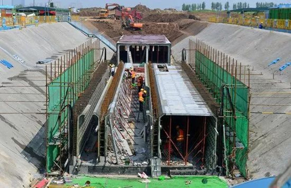 重慶軌道交通27號線工程全面應(yīng)用南京曼卡特52/34預(yù)埋槽道